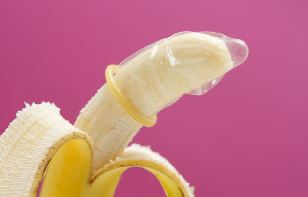 презерватив на банані